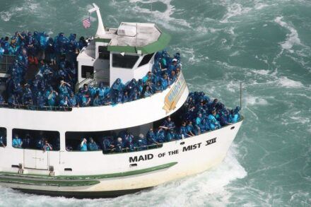 El barco Maid of the Mist