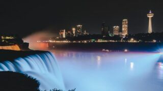 Cena en la Torre Skylon de las Cataratas del Niágara
