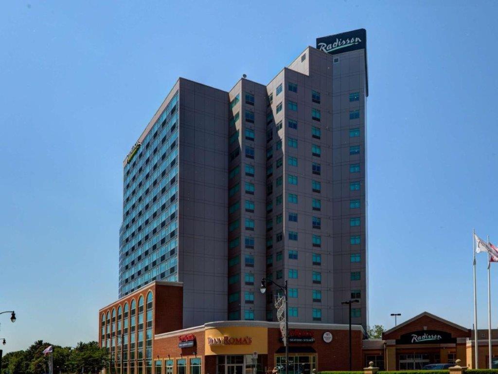 Radisson Hotel & Suites Fallsview con vistas a Horseshoe Falls